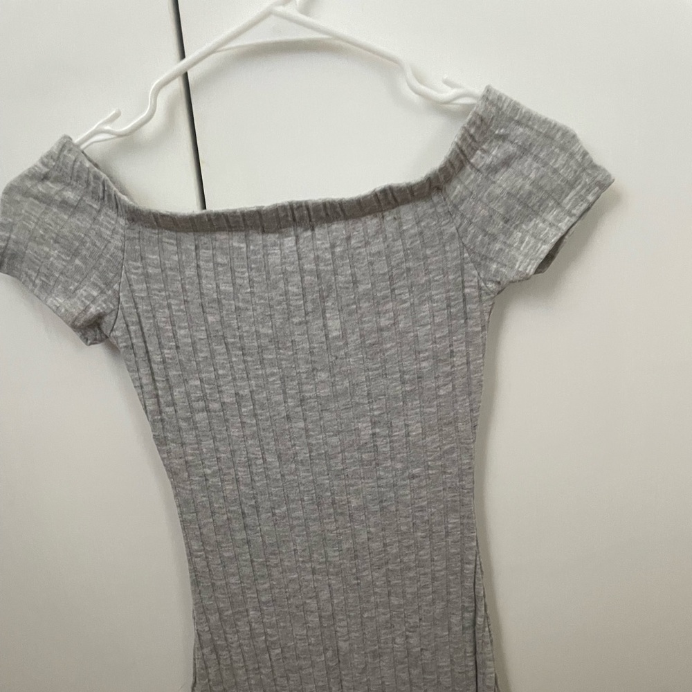 Grey off the shoulder sweater body con dress